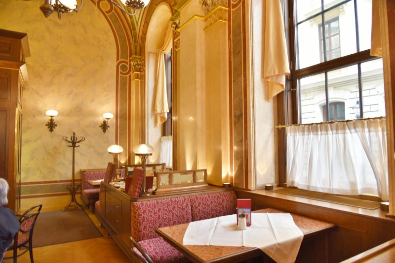 維也納｜中央咖啡館Cafe Central ·推薦必點・世界十大最美咖啡館
