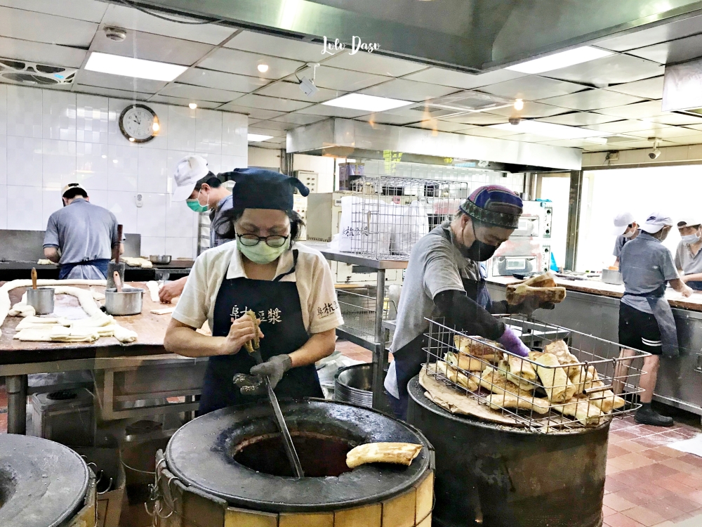 阜杭豆漿｜超有名的台北早餐·好吃的厚燒餅一定要點呀！